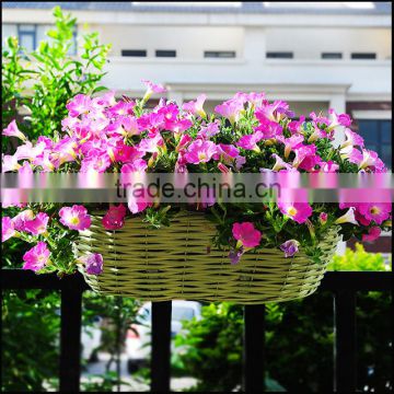 round wall hanging basket