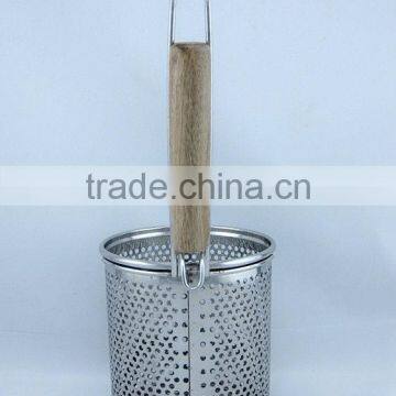 Stainless Steel Strainer With Wood Handle photo-2