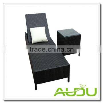 Audu Foldable Wicker Chaise Lounges With Small Side Table photo-2