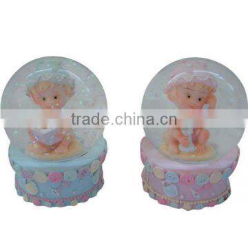 Polyresin Water Globe