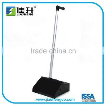 Lobby dustpan with Alumimun handle