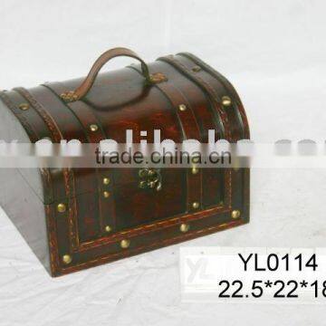 WOODEN BOX