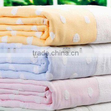 Dotted Design Bamboo baby blanket