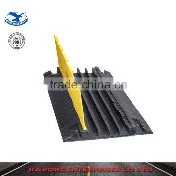 Lower Factoty Price 900*500*60mm Soft Flexible Recycled Rubber 4 Channel Cable Protectors