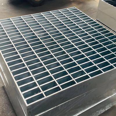 Hot Dipped Galvanized Steel Grating Anti-Rust Corrosion Resistant for Outdoor Use photo-1