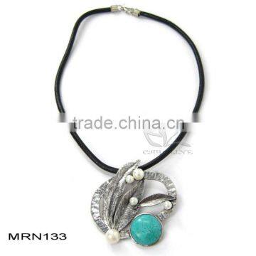 2011 Fashion handmade nature stone necklaces