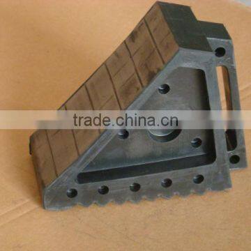 (8 in. L x 4 in. W x 6 in. H)Rubber wheel block