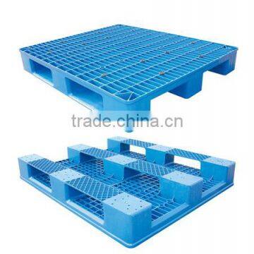 Plastic pallet