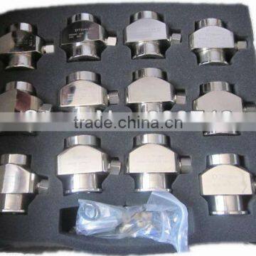 Clamps for common rail injector, used on test bench