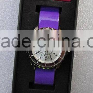 fasion interchangeable watch set for ladies with four extra strap