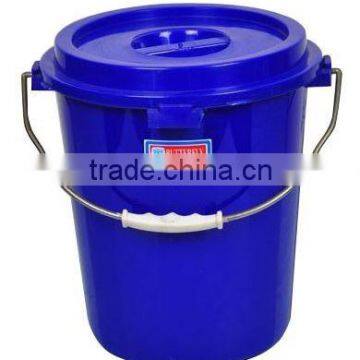 PLASTIC PAIL WITH LID 2204Z