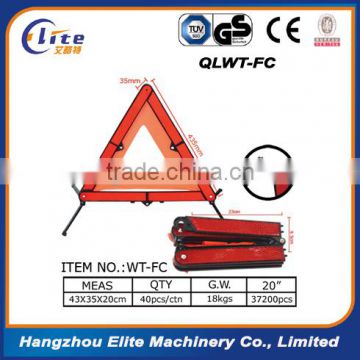 Roadway emergency reflector traffic safety warning triangle