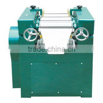 Longxin High Quality Manual Three Roller Mill(S150)