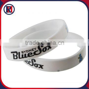 2016 Fashion Wholesale Adjustable Silicon Wristband,cheap Custom Sport Wristband Silicone
