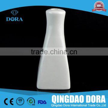 square ceramic deep plate used in restaurant