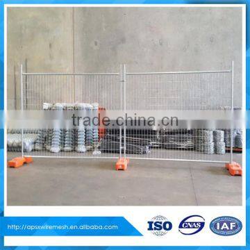 expandable temporary fence