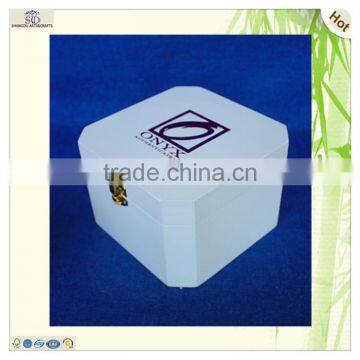 Engraved Painted Lock Square Wooden Pen Box photo-2