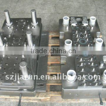 Progressive die for sheet metal forming