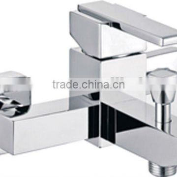 Thermostatic bath mixer