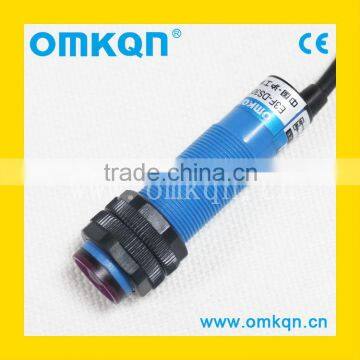 M18 PNP NC 30cm infrared detector photo switch photoelectric sensor E3F-DS30P2