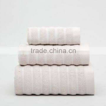 Cheap High Quality Soft 100% Cotton Bath Towel Set photo-5
