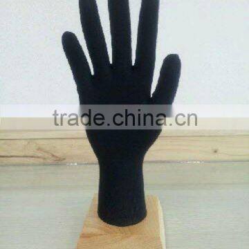 Glove mold with movable socle