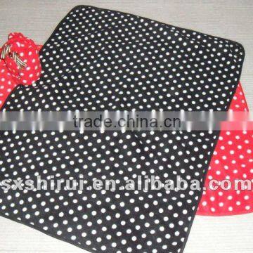 100% Polyester Fleece Blanket for Travel