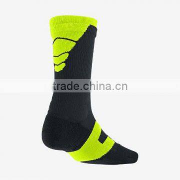 bulk wholesale custom man sports socks manufacturers