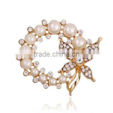 China wholesale fashional channel rhinestone flower pearl brooch korea for wedding invitations