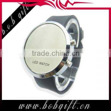 2014 hottest cheap LED silicone watch band