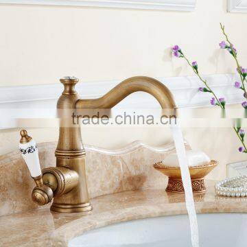 Factory New Product Antique Brass Long Swivel Curved Spout Basin Bathroom Faucet FLG100047