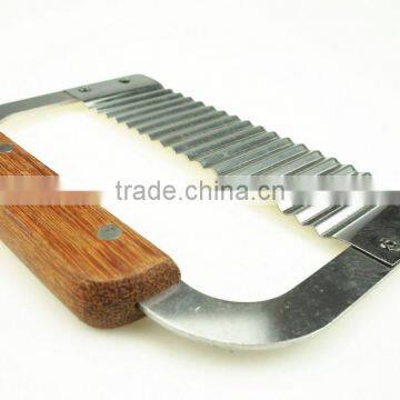 42076 Dough Sheeter Cutter Pastry/Flour Cutter With Wooden Handle photo-4