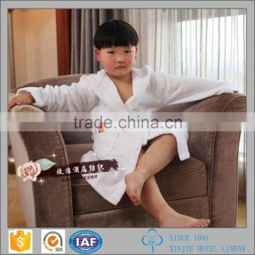 100% cotton soft and healthy child bathrobe with animal hat