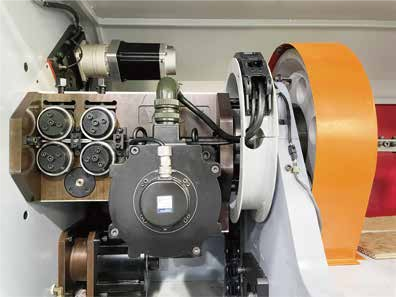 Us-520r CNC Cam Wire Spring Coiling Machine photo-3