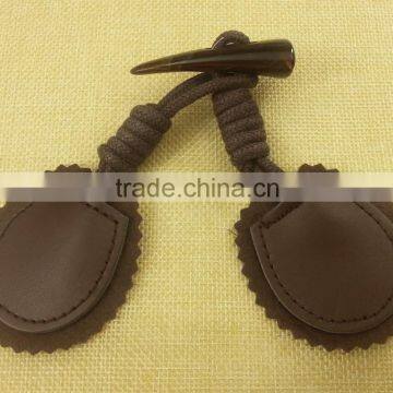 PU Toggle Button for Coats - -T1536 photo-2
