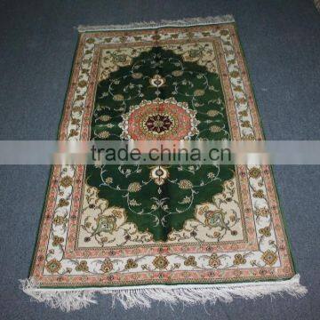 muslim prayer rug high quality handmade pure silk rug in green                        
                                                Quality Choice