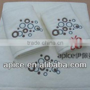 100%cotton luxury embroidery bath towel