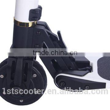 CE ROHS FCC Centification Folding 5 Inch Tire Carbon Fiber Self Balance Scooter 2 Wheel Hoverboard photo-2