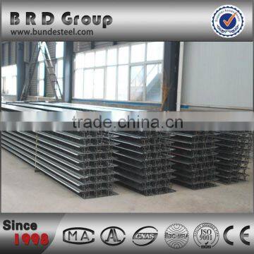 High mechanical durability steel truss deck structure