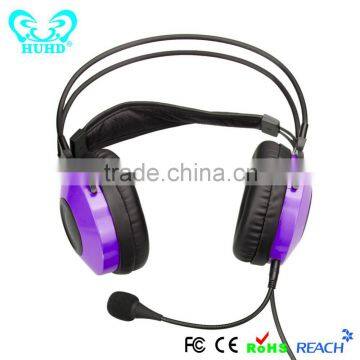 Gaming headset wire control headset with lighting earlap