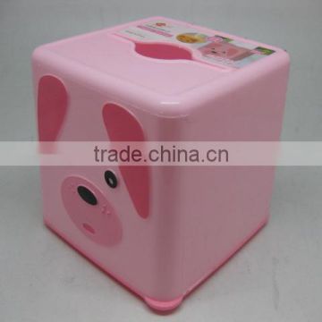 Plastic square paper towel box