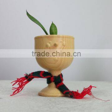 Design Cute Decoration Small Wooden Resin Tractor Flower Pot