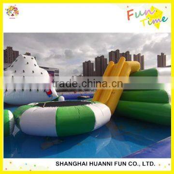 0.9mm PVC inflatable float water park used in sea