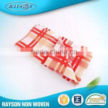 2016 China Supplier Good Quality Tnt Printed Cheap Nonwoven Tablecloths For Restaurant photo-4