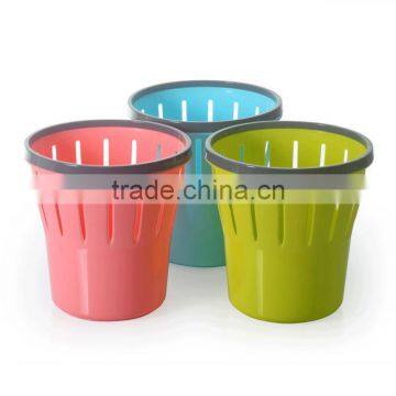 Hollow-out round Plastic wastebin for home and office