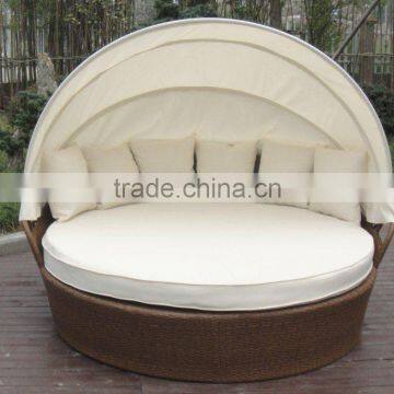 Rattan Round Outdoor Lounge Bed With Canopy photo-3