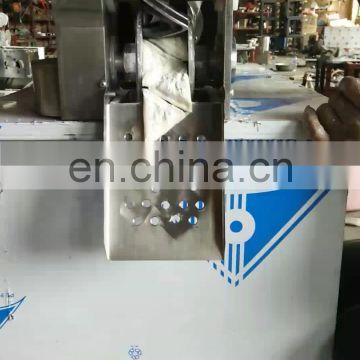 Automatic Chinese Dumpling Making Machine price with custom-made mould