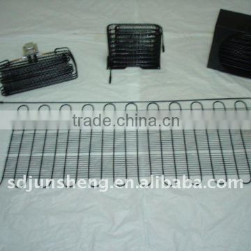 Wire-on-tube roll bond evaporator