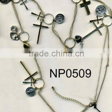 FASHION CROSS NECKLACE