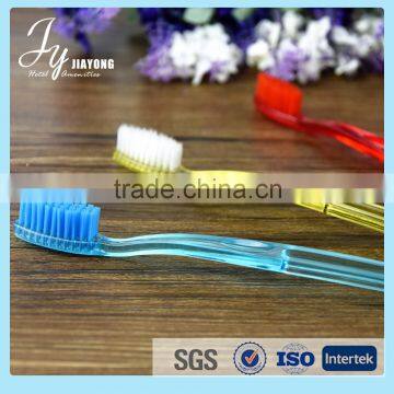 wholesale transparent travel toothbrush/travel set toothbrush